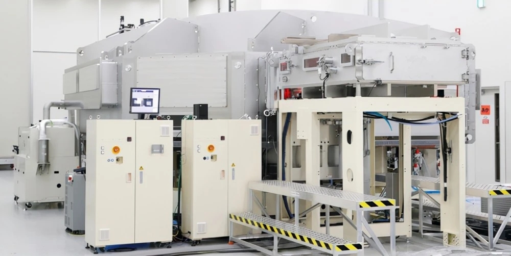 OLED蒸鍍機(jī).jpg OLED蒸鍍機(jī).jpg